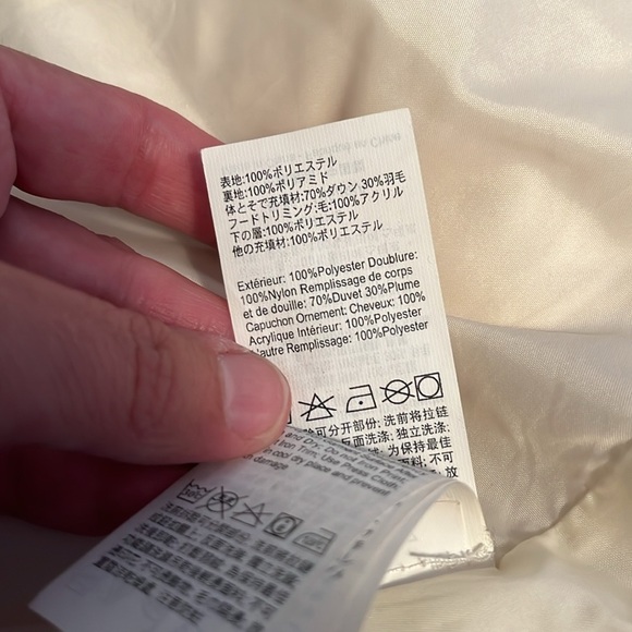 Giordano Goose down Long Puffer with Detachable hoodie and Fur trim- Medium - Picture 14 of 15